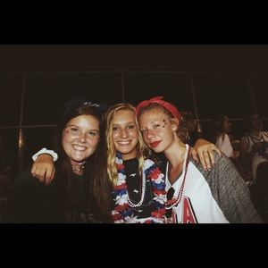 Meet your Posher, Shelby